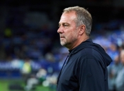 雷速比分-关于莱万多夫斯基遭遇十五连败，曼联教练面临压力！的信息