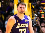 雷速比分-关于东契奇连续二十场比赛得分超过绝杀，独行侠挑战极限！的信息