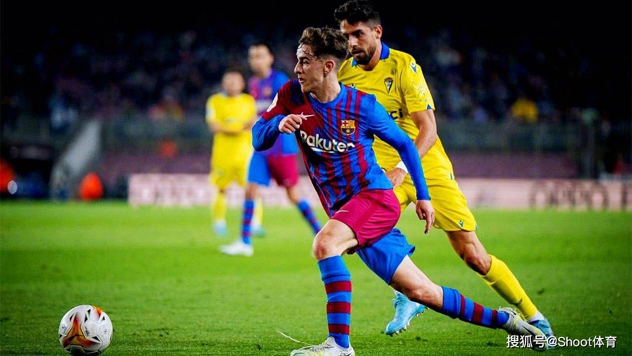 里程碑夜斯图加特豪取连胜;西甲窗口期刷纪录;管理层满意;身体对抗强度拉满(德国斯图加特大学) 里程碑夜斯图加特豪取连胜;西甲窗口期刷纪录;管理层满意;身体对抗强度拉满(德国斯图加特大学)