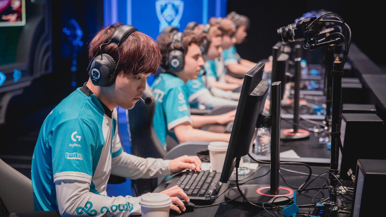 关于Ming新星关键助攻表现惊艳,SKT未来可期!的信息 关于Ming新星关键助攻表现惊艳,SKT未来可期!的信息